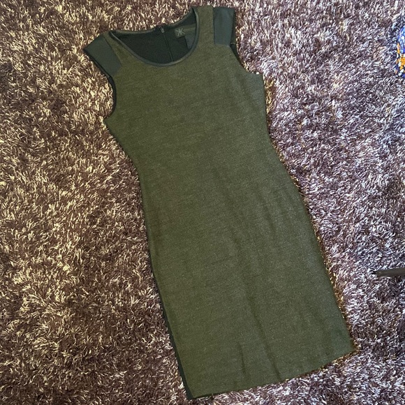 Kardashian Kollection dress - Picture 2 of 11